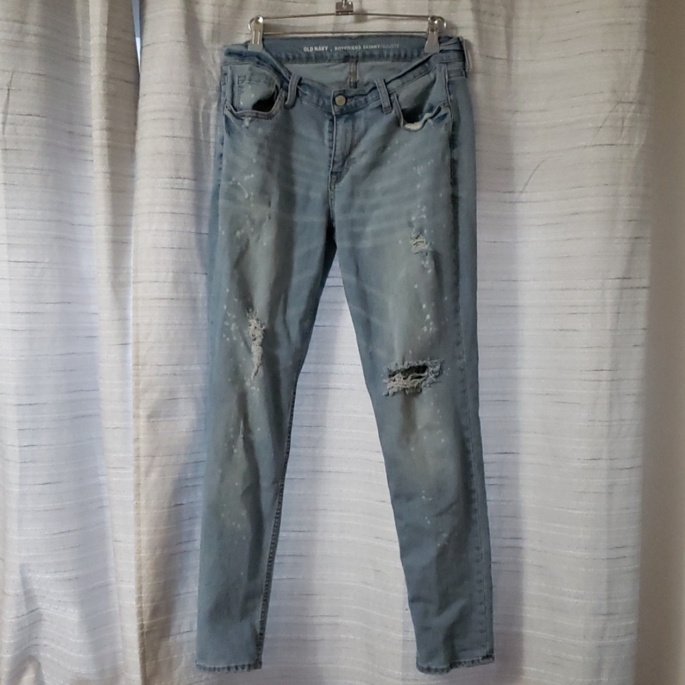 Old Navy distressed boyfriend skinny jeans size 8